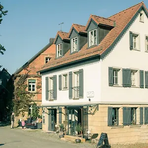 Moments Cafe & Apartmenthaus , Thurnau Duitsland